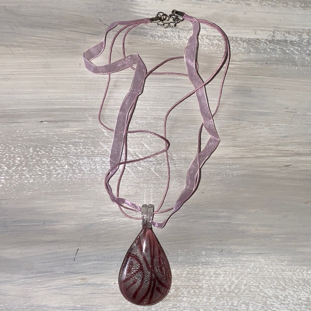 Murano glass pendent necklace.